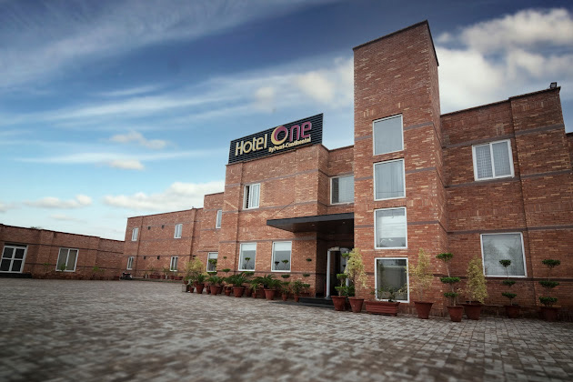 Hotel One Sahiwal
